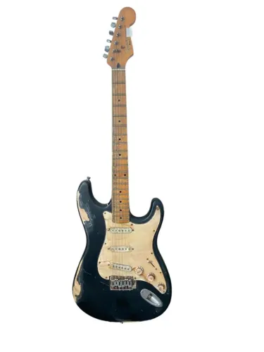 Guitarra Squier anos 80 (raridade) leia com atenção