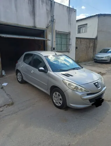 Peugeot 207 Active 1.4 Flex 8V 5P 2014