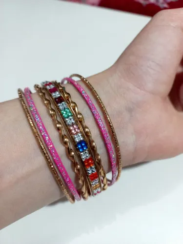 Kit pulseiras/braceletes brilhantes