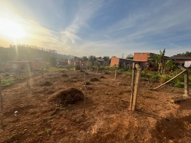 Terreno 200m Monte Verde Americana