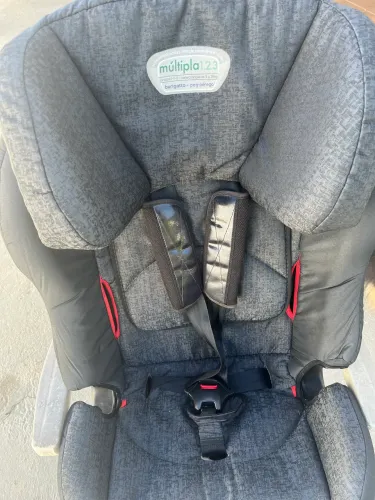 Vendo cadeira de carro para criança