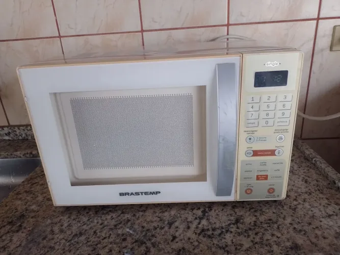 Microondas Brastemp 23 litros top ( pix- visa)