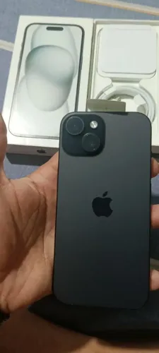 iPhone 15 normal novo