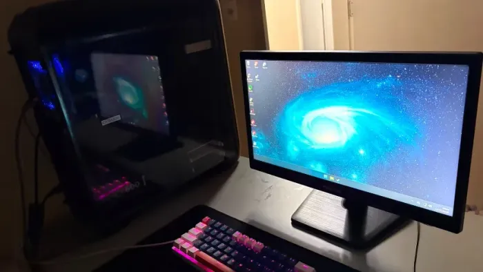 PC GAMER + TECLADO + MOUSE + MOUSEPAD + (TALVEZ MONITOR)