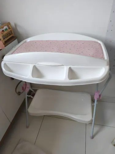 Banheira de banho infantil com troçar