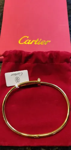 Bracelete Dourado Estilo Cartier Juste un Clou (Prego) com Pedras - Tam 19