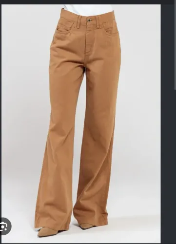 Calça wide leg jeans caramelo 