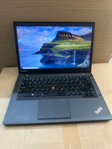 Notebook Lenovo Thinkpad t440s core i5 4ª geração impecável, 120 gb de ssd e 8 gb de RAM