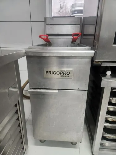 Fritadeira industrial a gás