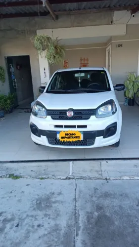 Fiat Uno Attractive 1.0 EVO Fire Flex 8V 5P 2021