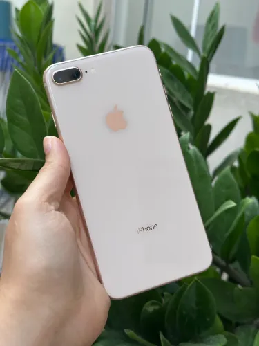 iPhone 8 Plus