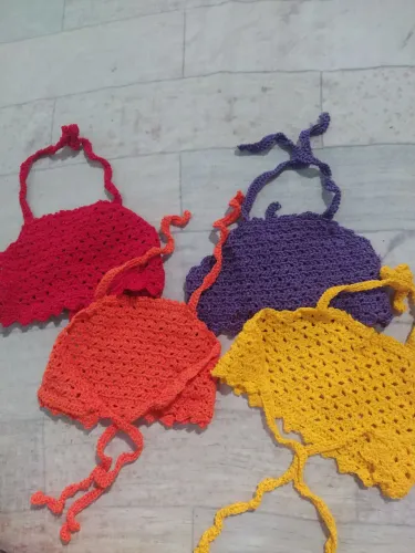 Cropped de crochê infantil 
