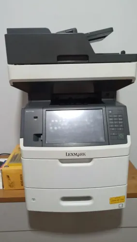 Copiadora Lexmark MX711 DE super conservada suprimentos para 5000 cópias 
