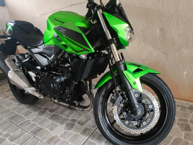 Vendo Kawasaki z400 SE