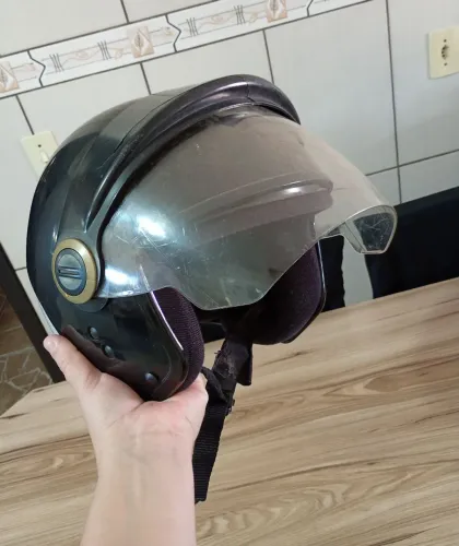 Capacete
