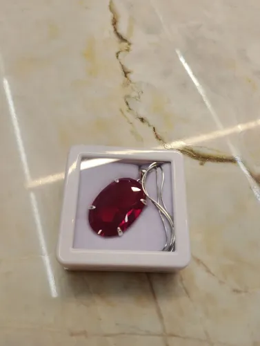 Colar Prata 925 com pedra de rubi 20x30mm