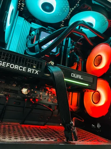 PC Gamer Intel Ultra 7 + 32GB DDR5 + RXT 5050 8gb