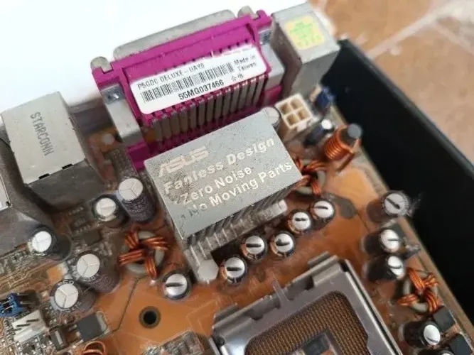 Placa mãe Asus P5GDC, 775, PCI Express, DDR1 e DDR2 precisa de revisão