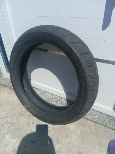 Pneu 140/70/17