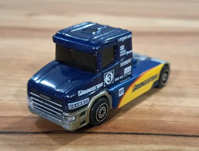Guisval Scania Formula Truck (Loose)