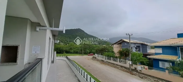 Apartamento 1 dormitório com 40m² privativos pronto para morar, Ribeirão da Ilha, Florianó