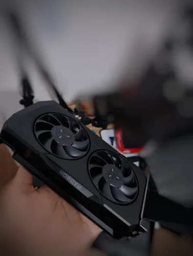 Placa de vídeo RX 7600