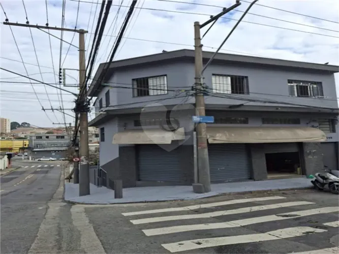 Prédio inteiro à venda em Vila bancária munhoz - SP