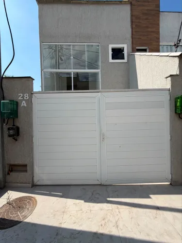 ?VENDE-SE CASA DUPLEX EM CONDOMÍNIO FECHADO NA TAQUARA?