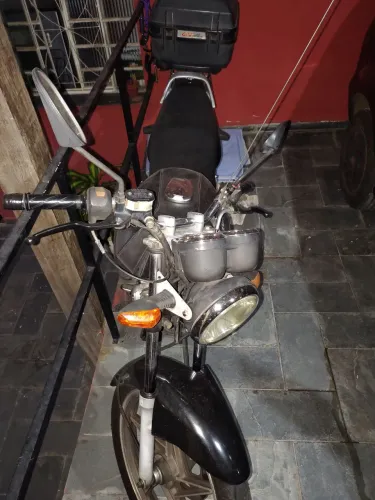 Suzuki yes com motor batendo