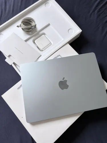Macbook Air m4 13? 16gb RAM/ 256gb