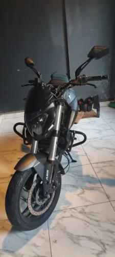 Dominar 400 (Troco em carro)