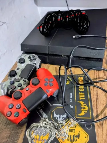 Ps4 fat 500gb 2 controles