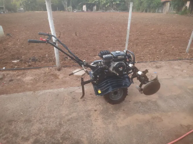 Vendo motocultivador Toyama tt90 7 hp 