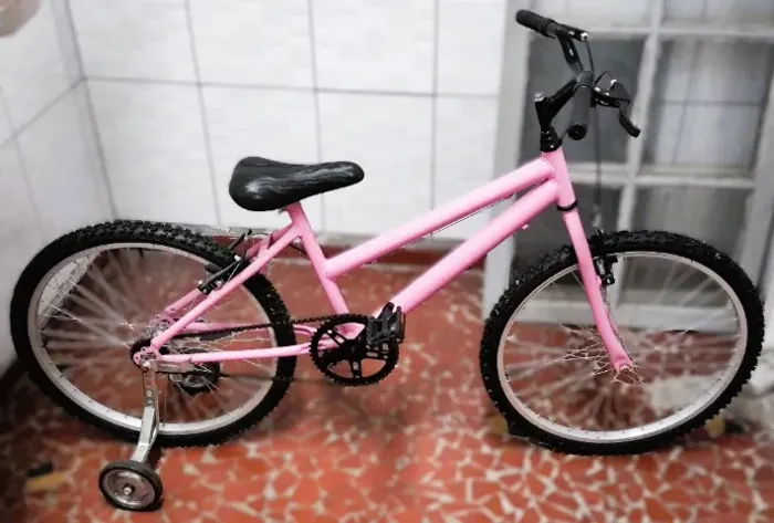 Bicicleta Rosa Aro 26 com Roda Lateral Reforçada