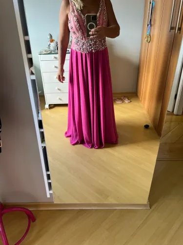 Vestido de festa com pedrarias