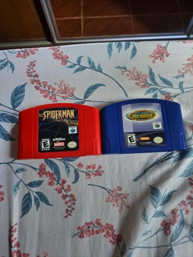 Tony hawk e Spider man 64 original