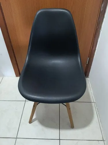 Conjunto de 4 cadeiras EAMES EIFFEL - Muito Resistentes