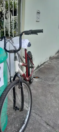 VENDO UMA BICICLETA
