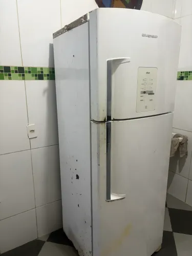 Geladeira Brastemp 441L com Defeito - R$ 400