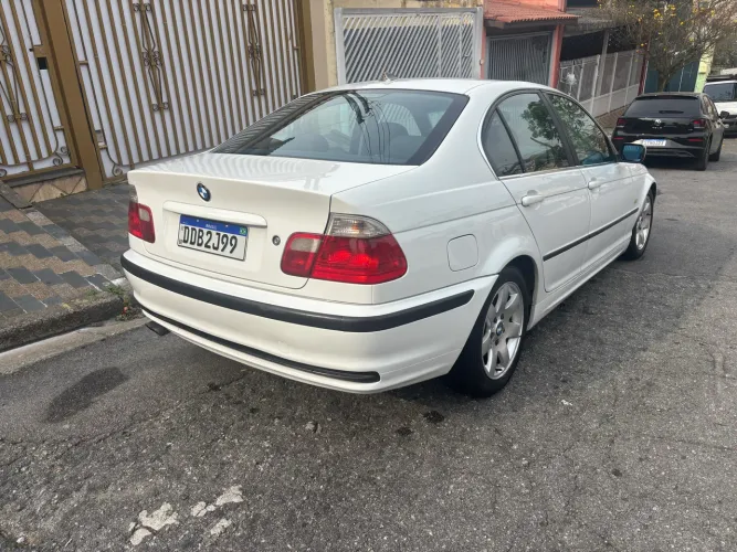 BMW 323I 2.5 24V 2001