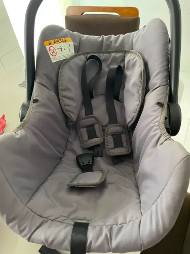 Vendo bebê conforto da galzerano semi novo