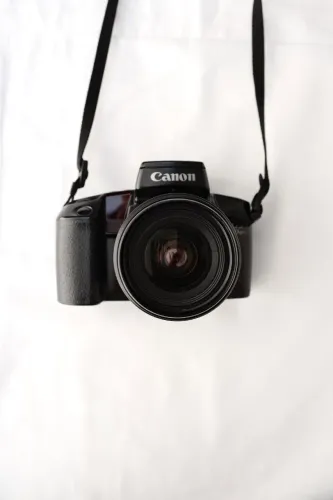 Canon EOS 100QD