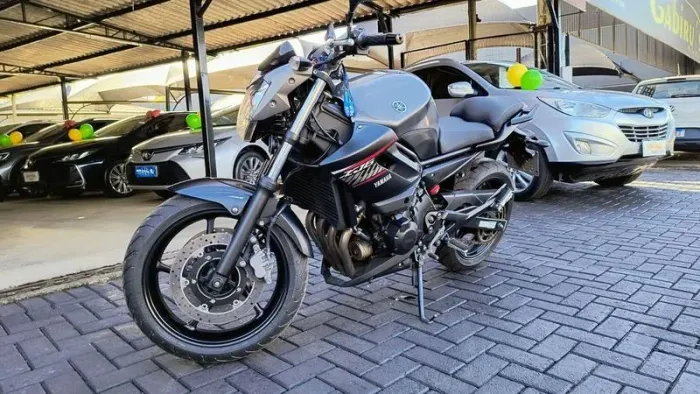 YAMAHA XJ6 N ABS 2019 NOVINHA BAIXA KM .