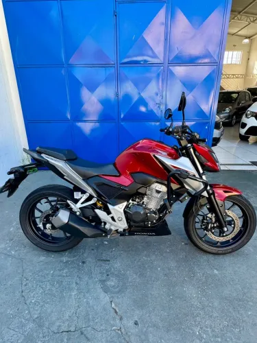 Cb 300 twister 2026 único dono