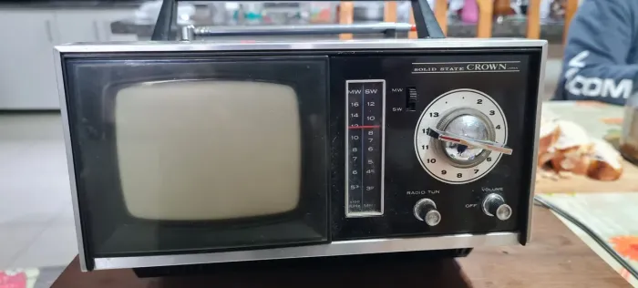 Tv/Rádio Crown
