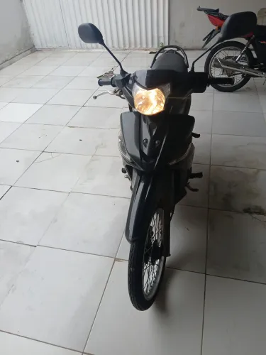 Yamaha clypton a mais nova de Aparecida 