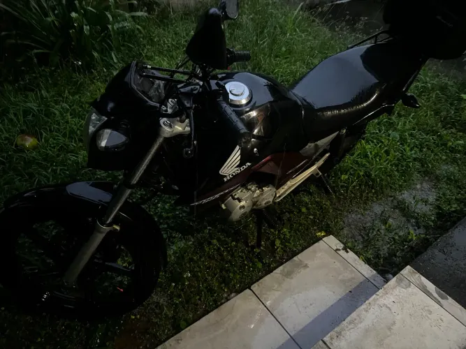 Titan 150 2014 em dia!