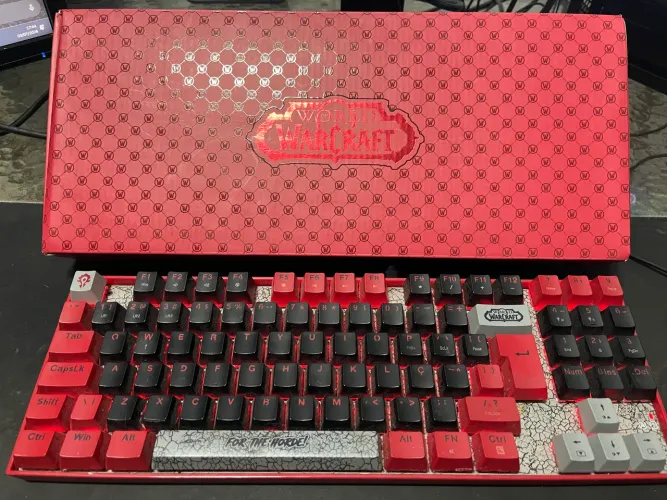 Teclado Mecânico Redragon World of Warcraft Blizzard Edição Limitada em Ótimo Estado
