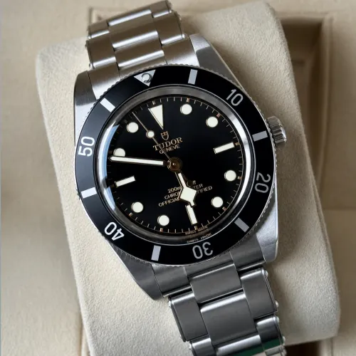 Relógio automático tudor black bay novo