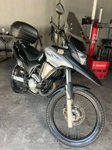 Vendo moto Xre 300 2017 20.500